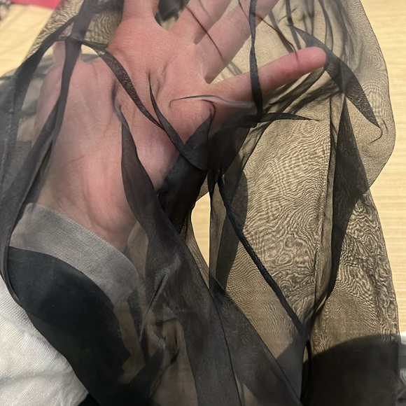 Nicole Miller black top 100% Silk Size 8 black Ripped top see through style top - Picture 12 of 12